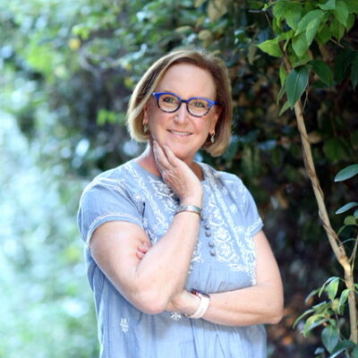 Dr. Lisa Barr, Medical Director of Hang 10 Drips